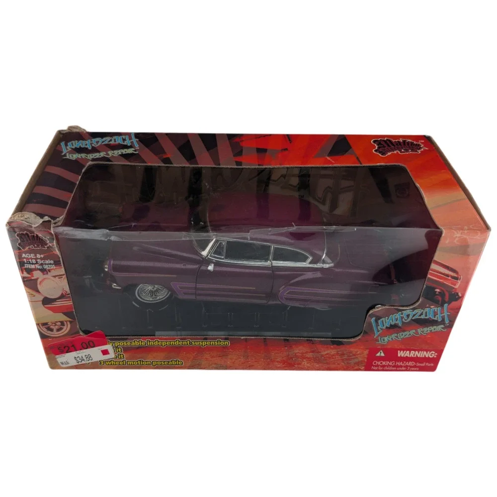 Malibu International Long Beach Lowrider Repair 1954 Chevy Bel Air 1:18 Purple